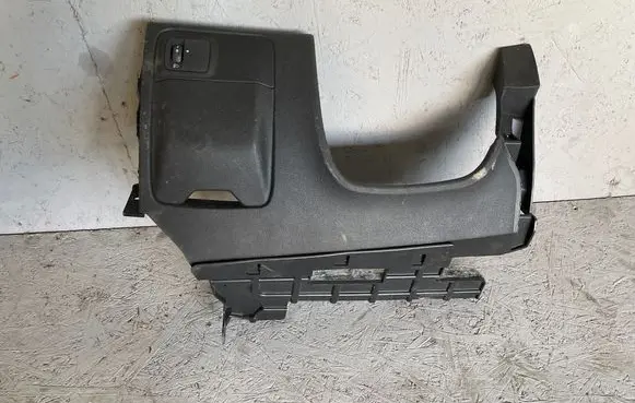 Dashboard lower bottom trim panel
