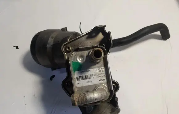 Opel Astra H Engine oil radiator 8973729431