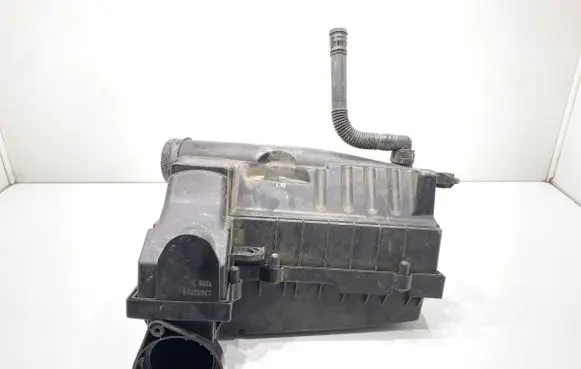 Volkswagen Touran I Air filter box 3C0129607