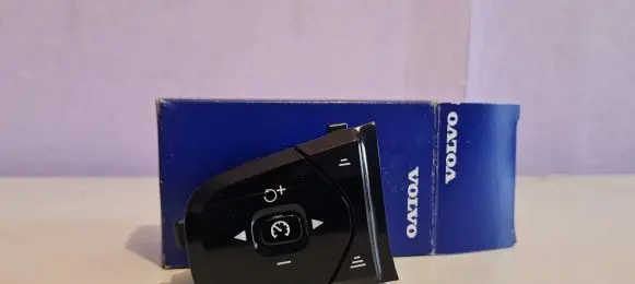Volvo XC90 Steering wheel buttons/switches 31443498
