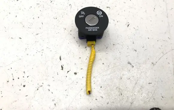 KIA EV6 Passenger airbag on/off switch 4E7