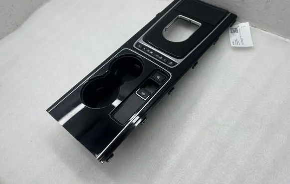 Jaguar XE Center console GX73044E04B GX7314B790AG