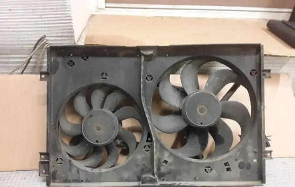 Volkswagen Bora Fan set 1J0121207M