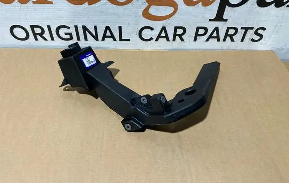 Volvo XC40 Fender mounting bracket 32234762