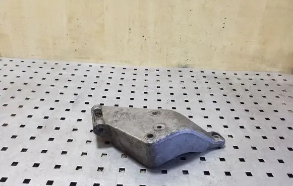 Audi A6 S6 C4 4A Power steering pump mounting bracket 048145515
