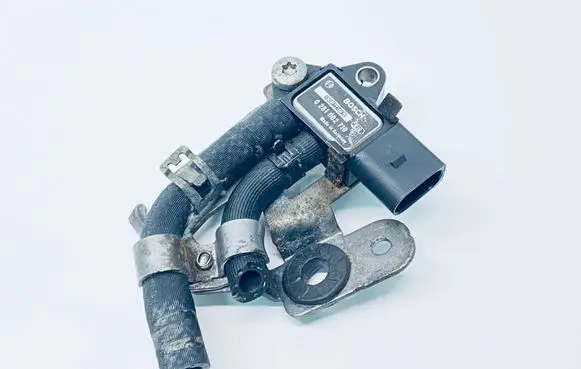 Seat Leon (1P) Exhaust gas pressure sensor 0281002710