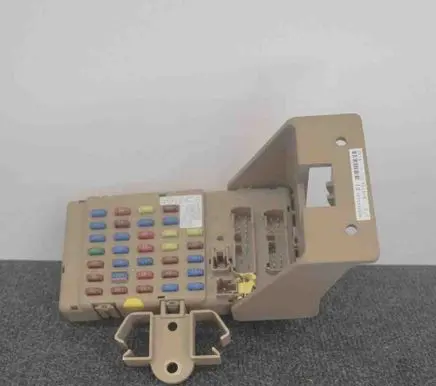 Subaru Legacy Fuse box set 82201AG033
