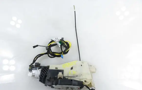 Mercedes-Benz S W220 Front door lock 2207206935