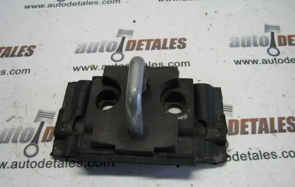 Mercedes-Benz GL X164 Loading door lock loop/hook striker A1647400132