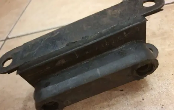 Moskvich 407 Gearbox mount 4121001050b