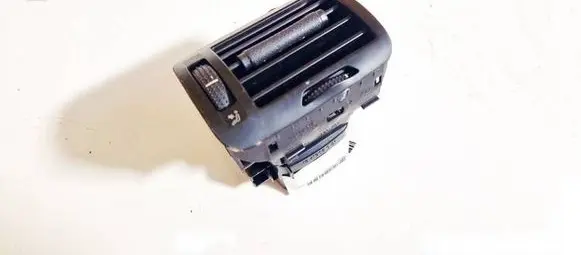 Volkswagen PASSAT B5 Dash center air vent grill 3b0819704a