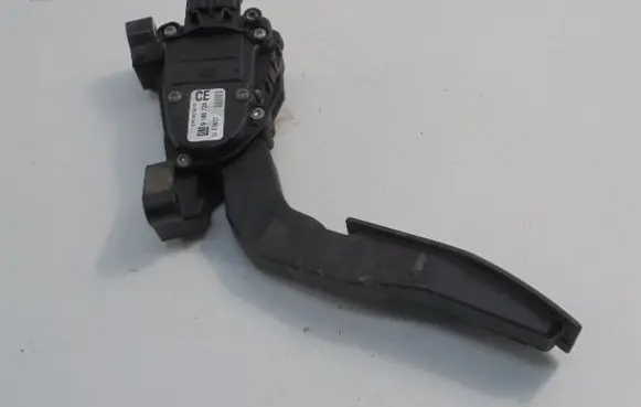 Opel Vectra C Accelerator pedal position sensor 9186724