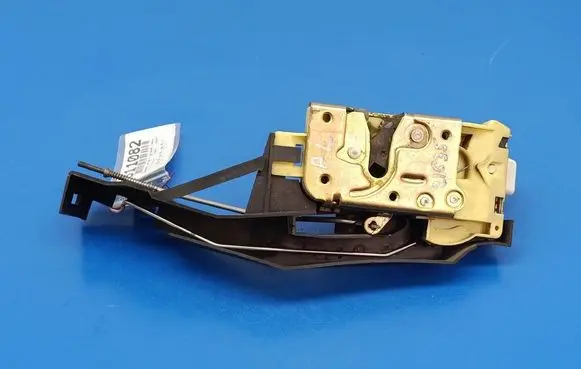 Ford Focus Front door lock XS41A21813CF