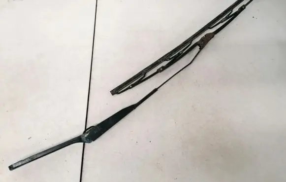 Peugeot Partner Front wiper blade arm