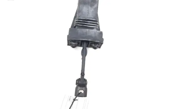 Audi A5 8T 8F Front door check strap stopper 8T0837249