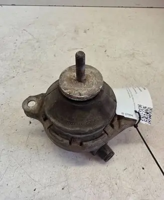Audi A6 S6 C4 4A Engine mount bracket 443199382C