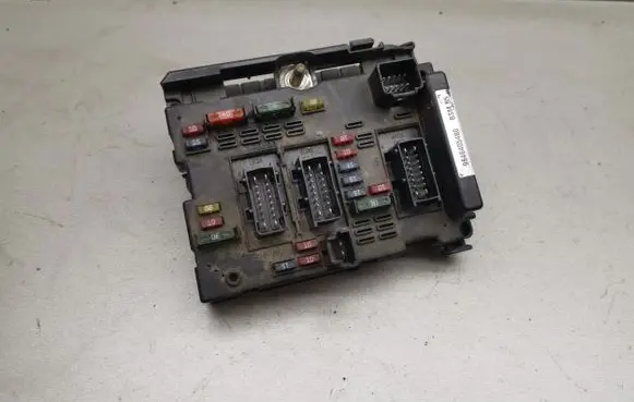 Peugeot 307 BSM Control unit 9646405480 BSMB5