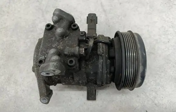 Jeep Cherokee XJ Air conditioning (A/C) compressor (pump) 55116906AA