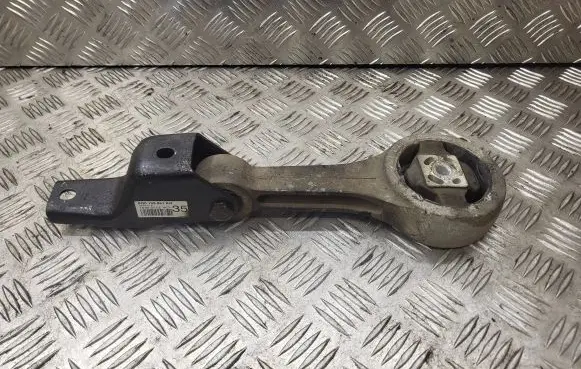 Volkswagen Polo IV 9N3 Engine mount bracket 6Q0199851AQ