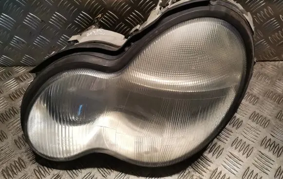 Mercedes-Benz C W203 Headlight/headlamp 2038200161 A2038200161
