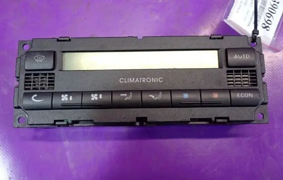 Skoda Superb B5 (3U) Climate control unit 