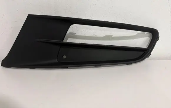 Volkswagen Sharan Front bumper lower grill 7N0853665A