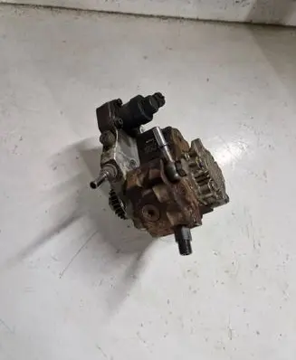 Fuel injection high pressure pump