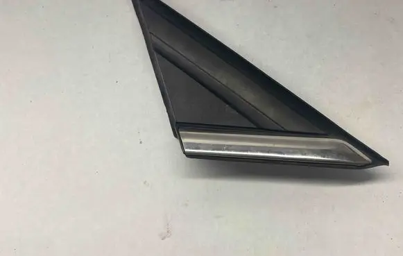 Ford Fusion Front door trim (molding) ES73F16004