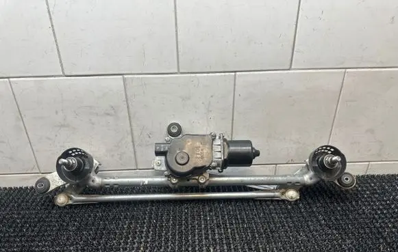 Renault Koleos II Front wiper linkage and motor 8806C054