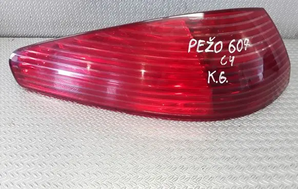 Peugeot 607 Rear/tail lights