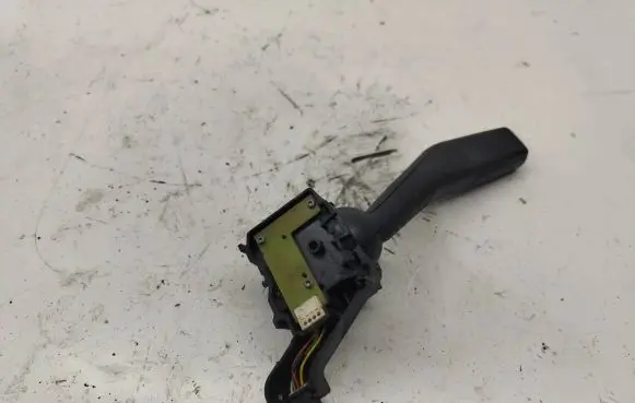 Volkswagen Golf V Indicator stalk 1K0953513 01103500 10350043406144