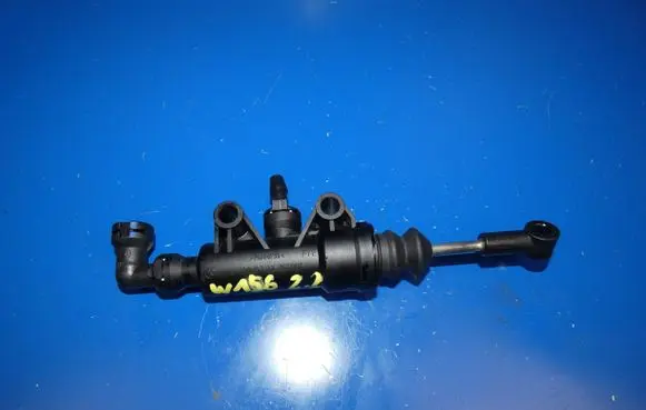 Mercedes-Benz GLA W156 X156 Clutch master cylinder A2462900312 ZGS001