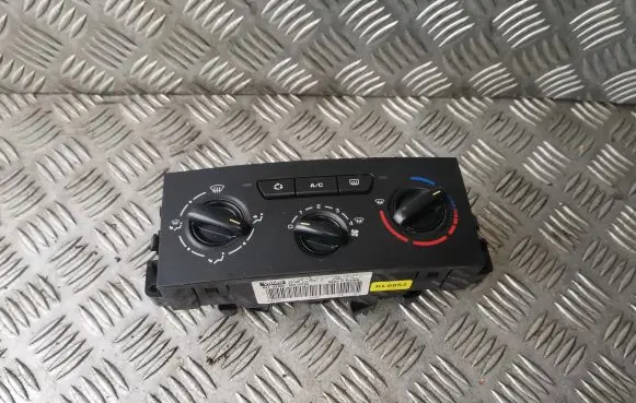 Peugeot 207 Climate control unit 69910004