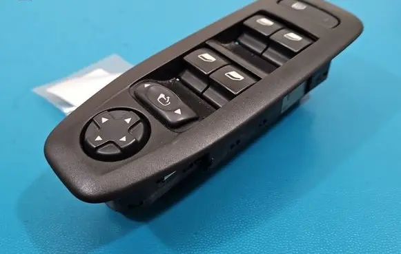 Peugeot 2008 I Electric window control switch 98242539ZD IMPRK1596455