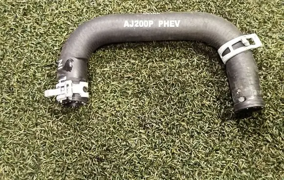 Land Rover Range Rover Sport L494 Engine coolant pipe/hose JPLA8D232AC