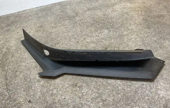 Volvo EX30 Rear/tail light trim molding 80000413 574319