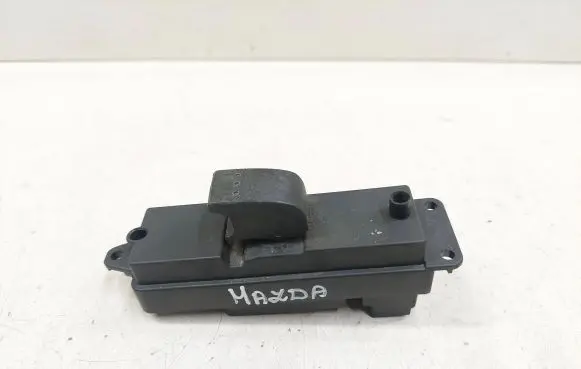Mazda 3 I Electric window control switch BS3E66370 14022006 03123101