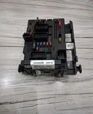 Peugeot 307 BSM Control unit 9646405280