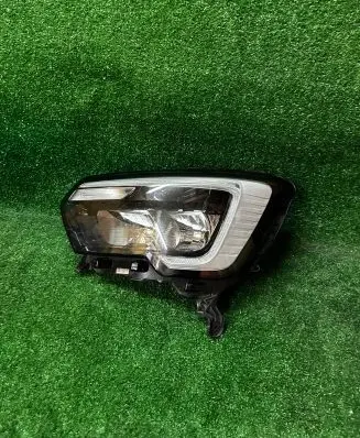 Renault Master III Headlight/headlamp 260607867r