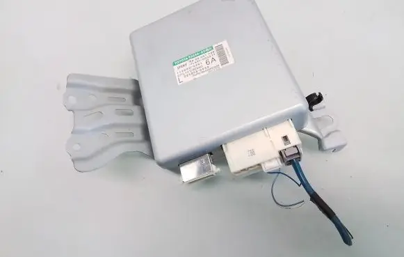 Toyota Auris 150 Power steering control unit/module 6900001798