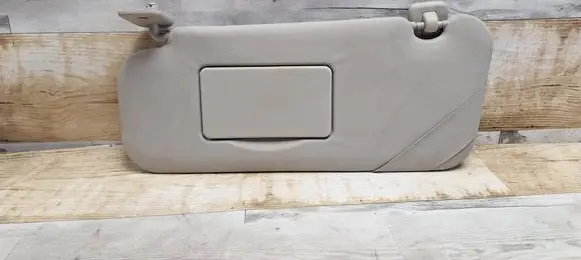 Peugeot 207 Sun visor