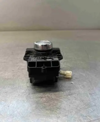Mercedes-Benz C W204 Multifunctional control switch/knob A2048709558
