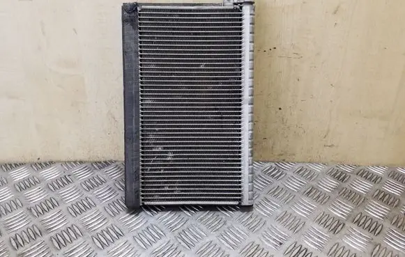 Subaru Legacy Air conditioning (A/C) radiator (interior) 