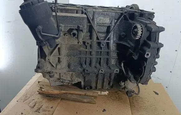 Volkswagen Transporter - Caravelle T5 Engine block AXD