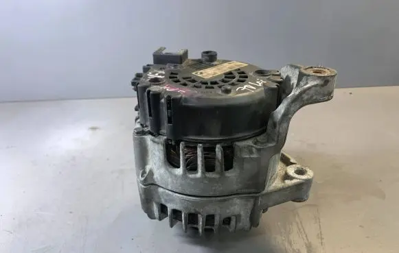 BMW 7 F01 F02 F03 F04 Generator/alternator 7803724 12317803724