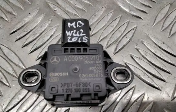 Mercedes-Benz E W212 ESP (stability system) control unit A0009059101 265005876