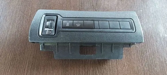 Traction control (ASR) switch