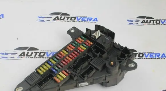 BMW 5 E60 E61 Fuse module 9138830