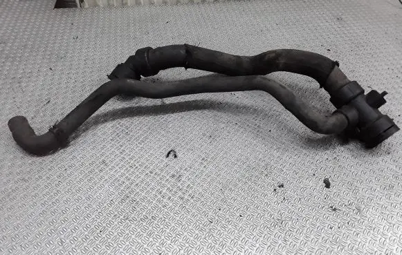 Volkswagen PASSAT B5.5 Engine coolant pipe/hose 8E0121049C