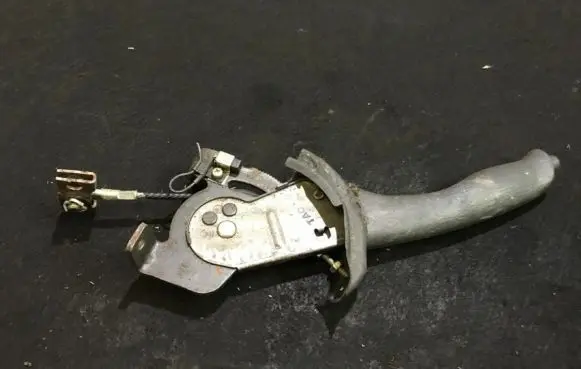 Hyundai Lantra II Handbrake/parking brake lever assembly